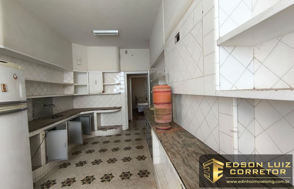 300 - Casa Comercial à venda no bairro Centro - Edinho Imóveis 6