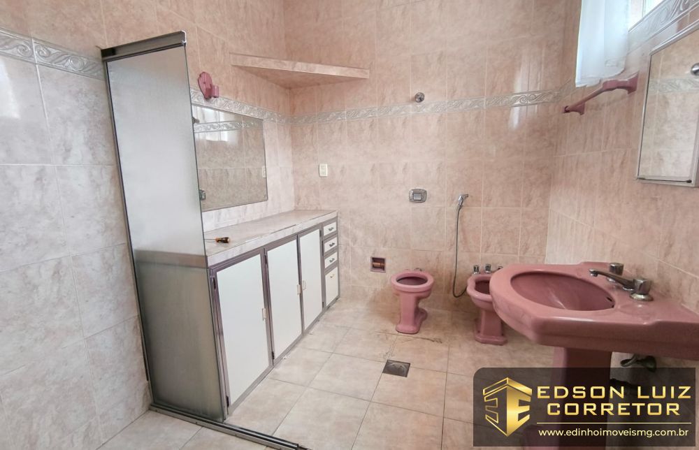 300 - Casa Comercial à venda no bairro Centro - Edinho Imóveis 8