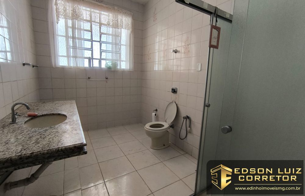 300 - Casa Comercial à venda no bairro Centro - Edinho Imóveis 11