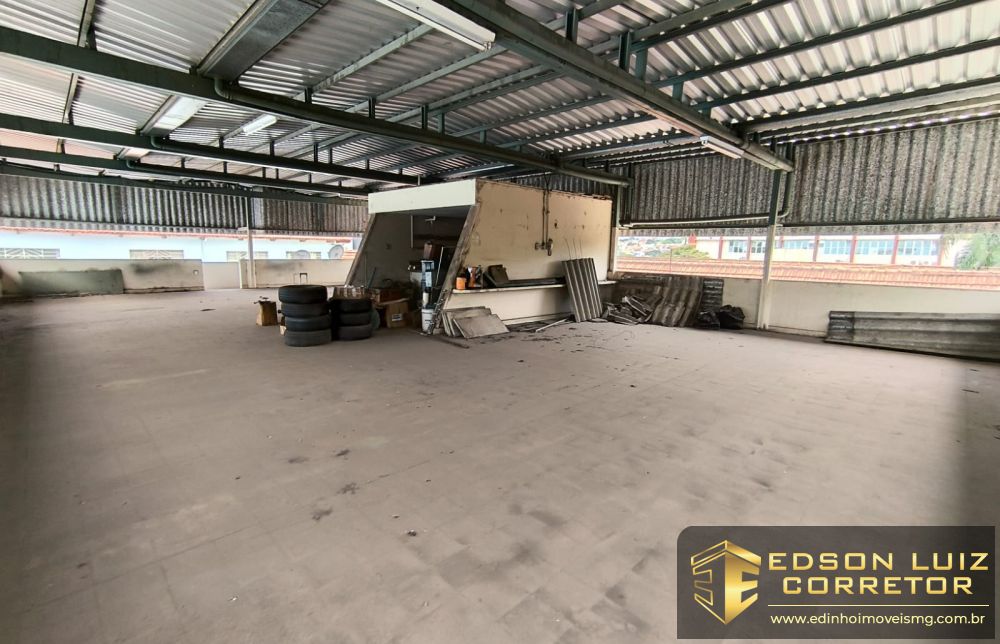 300 - Casa Comercial à venda no bairro Centro - Edinho Imóveis 13