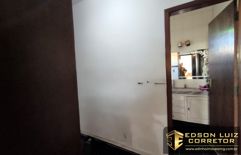 331 - Casa + Loja + Apt à venda no bairro Santo Antônio - Edinho Imóveis 13