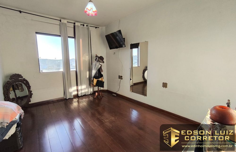 331 - Casa + Loja + Apt à venda no bairro Santo Antônio - Edinho Imóveis 16