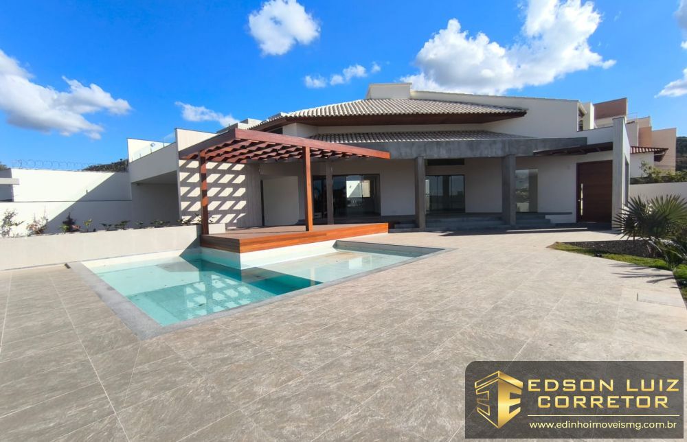 Casa - Alto Padrão à venda no bairro São José