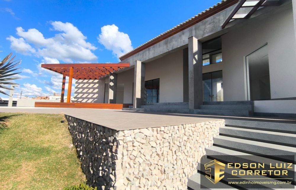 332 - Casa - Alto Padrão à venda no bairro São José - Edinho Imóveis 2