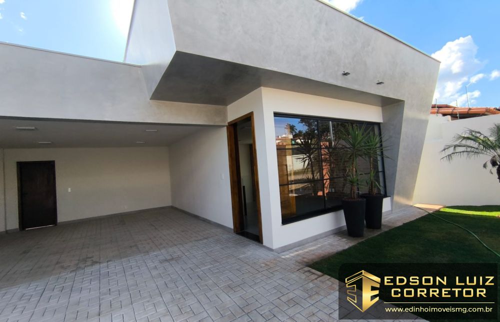 Casa - Alto Padrão À Venda no bairro São José