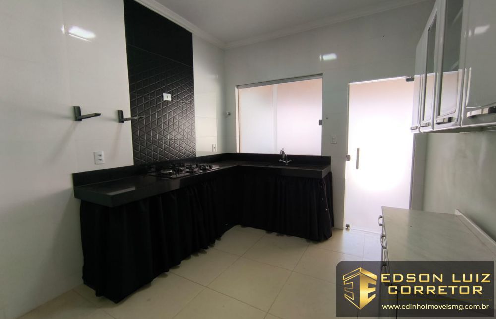 366 - Casa à venda no bairro Jardim das Oliveiras - Edinho Imóveis 1