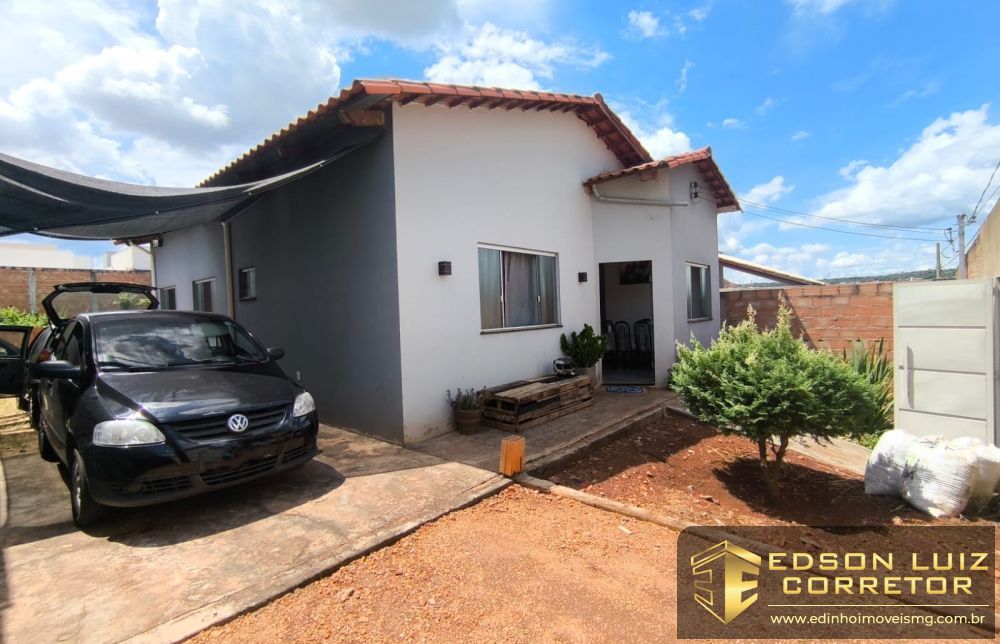 Casa À Venda no bairro Vila Ferreira