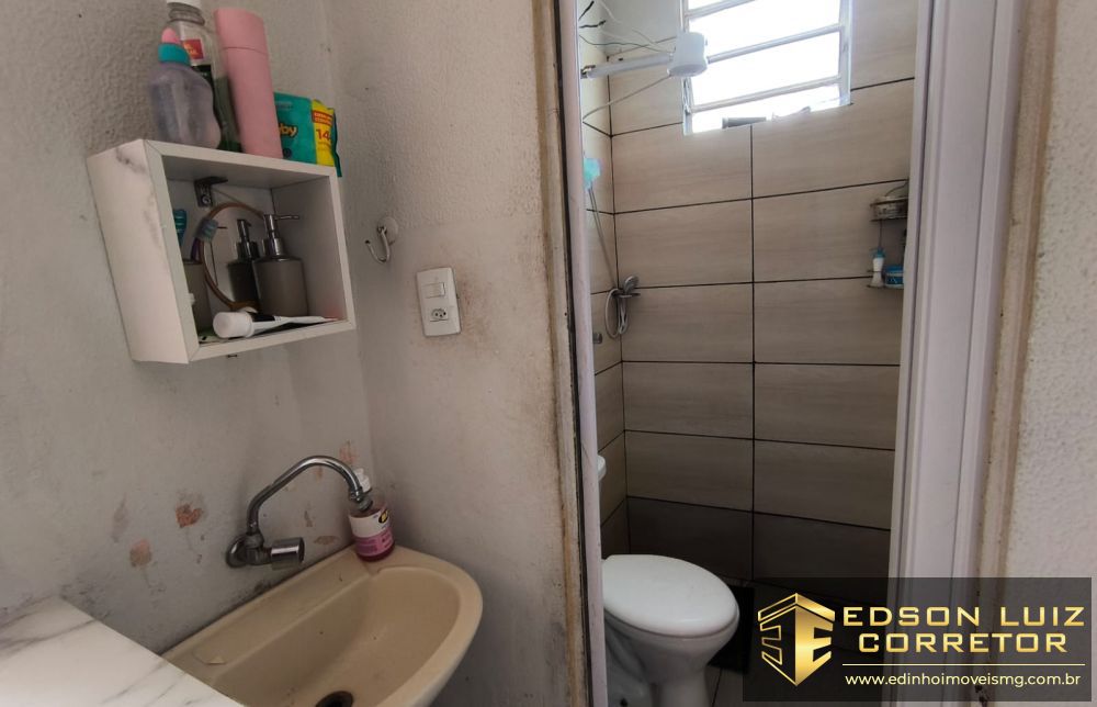 377 - Casa &agrave; venda no bairro Padre Libério - Edinho Im&oacute;veis 4